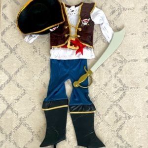 3T Pirate Costume (sword not included)